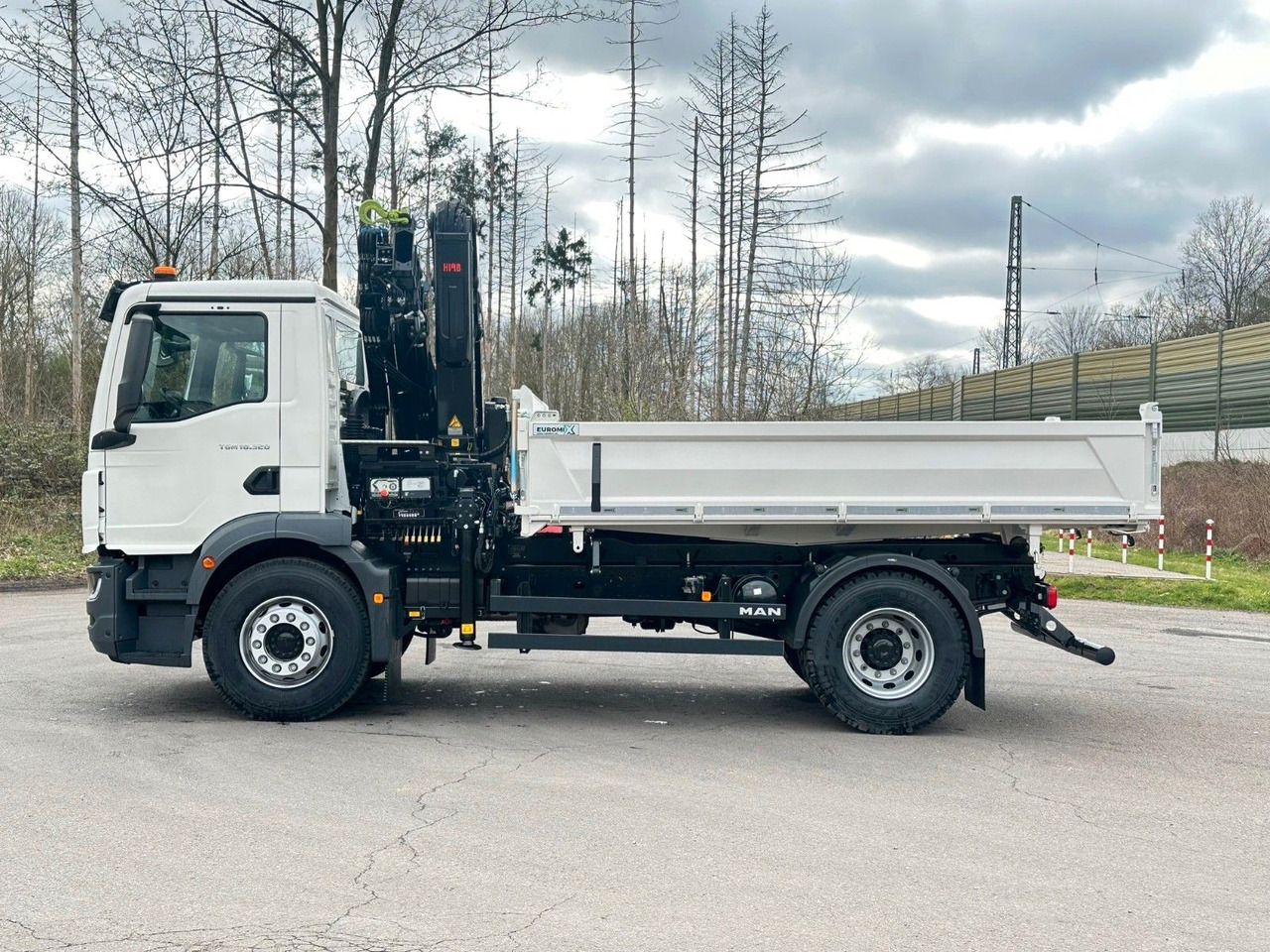 MAN TGM 18.320 4x2 Euro6e Hiab X-HiDuo 138DS-3 - Istovarivač, Kamion sa dizalicom: slika 3 MAN TGM 18.320 4x2 Euro6e Hiab X-HiDuo 138DS-3 - Istovarivač, Kamion sa dizalicom: slika 3