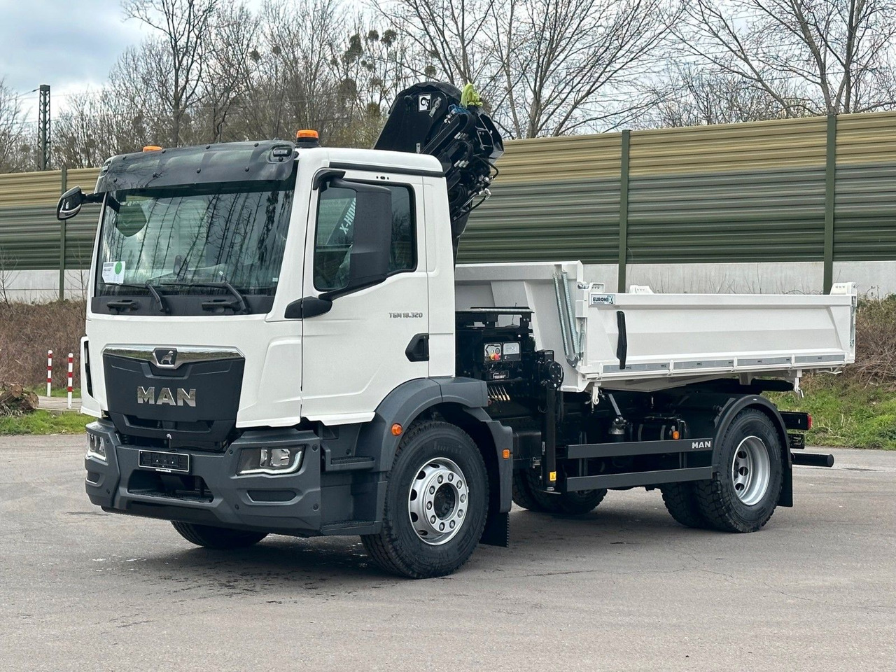 MAN TGM 18.320 4x2 Euro6e Hiab X-HiDuo 138DS-3 - Istovarivač, Kamion sa dizalicom: slika 2 MAN TGM 18.320 4x2 Euro6e Hiab X-HiDuo 138DS-3 - Istovarivač, Kamion sa dizalicom: slika 2