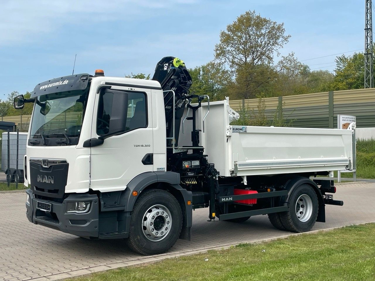 MAN TGM 18.320 4x2 Euro6e Hiab X-HiDuo138DS-3Euromix MAN TGM 18.320 4x2 Euro6e Hiab X-HiDuo138DS-3Euromix - Istovarivač, Kamion sa dizalicom: slika 4 MAN TGM 18.320 4x2 Euro6e Hiab X-HiDuo138DS-3Euromix MAN TGM 18.320 4x2 Euro6e Hiab X-HiDuo138DS-3Euromix - Istovarivač, Kamion sa dizalicom: slika 4