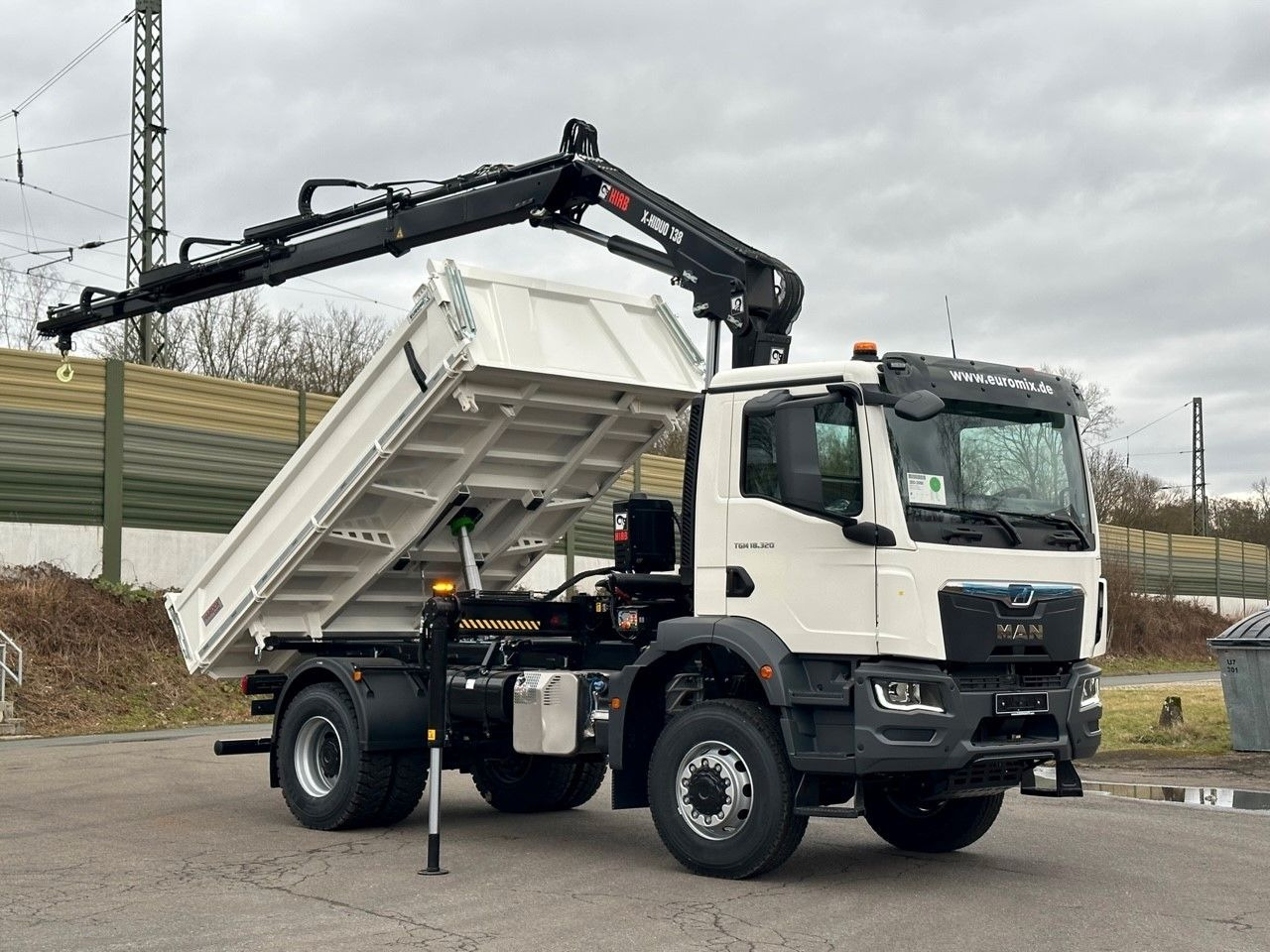 MAN TGM 18.320 4x4 Euro6e Hiab X-HiDuo 138DS-3 - Istovarivač, Kamion sa dizalicom: slika 2 MAN TGM 18.320 4x4 Euro6e Hiab X-HiDuo 138DS-3 - Istovarivač, Kamion sa dizalicom: slika 2