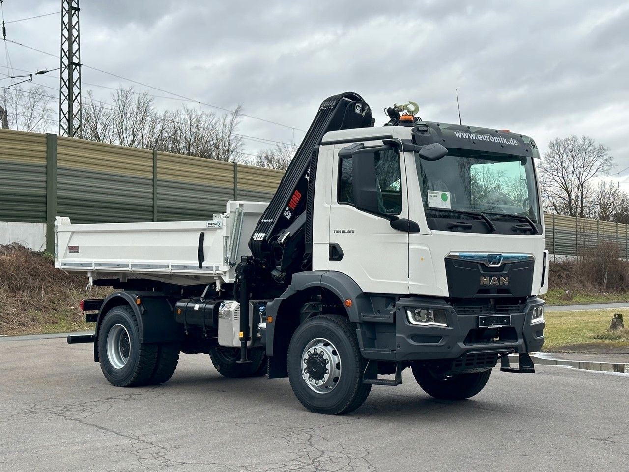 MAN TGM 18.320 4x4 Euro6e Hiab X-HiDuo 138DS-3 - Istovarivač, Kamion sa dizalicom: slika 3 MAN TGM 18.320 4x4 Euro6e Hiab X-HiDuo 138DS-3 - Istovarivač, Kamion sa dizalicom: slika 3