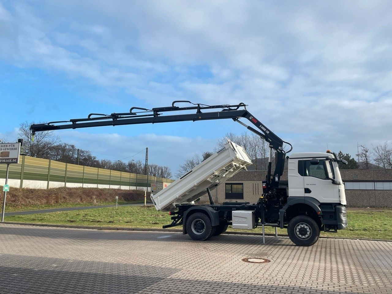 MAN TGS 18.400 TG3 4x4 Euro6e Hiab X-HiDuo 138DS-4 - Istovarivač, Kamion sa dizalicom: slika 5 MAN TGS 18.400 TG3 4x4 Euro6e Hiab X-HiDuo 138DS-4 - Istovarivač, Kamion sa dizalicom: slika 5