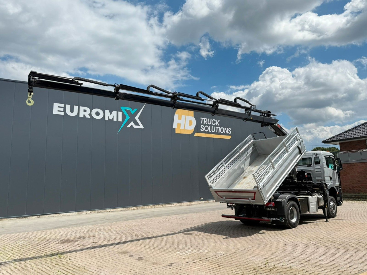 MAN TGS 18.400 TG3 4x4 Euro6e Hiab X-HiDuo 138DS-4 - Istovarivač, Kamion sa dizalicom: slika 5 MAN TGS 18.400 TG3 4x4 Euro6e Hiab X-HiDuo 138DS-4 - Istovarivač, Kamion sa dizalicom: slika 5