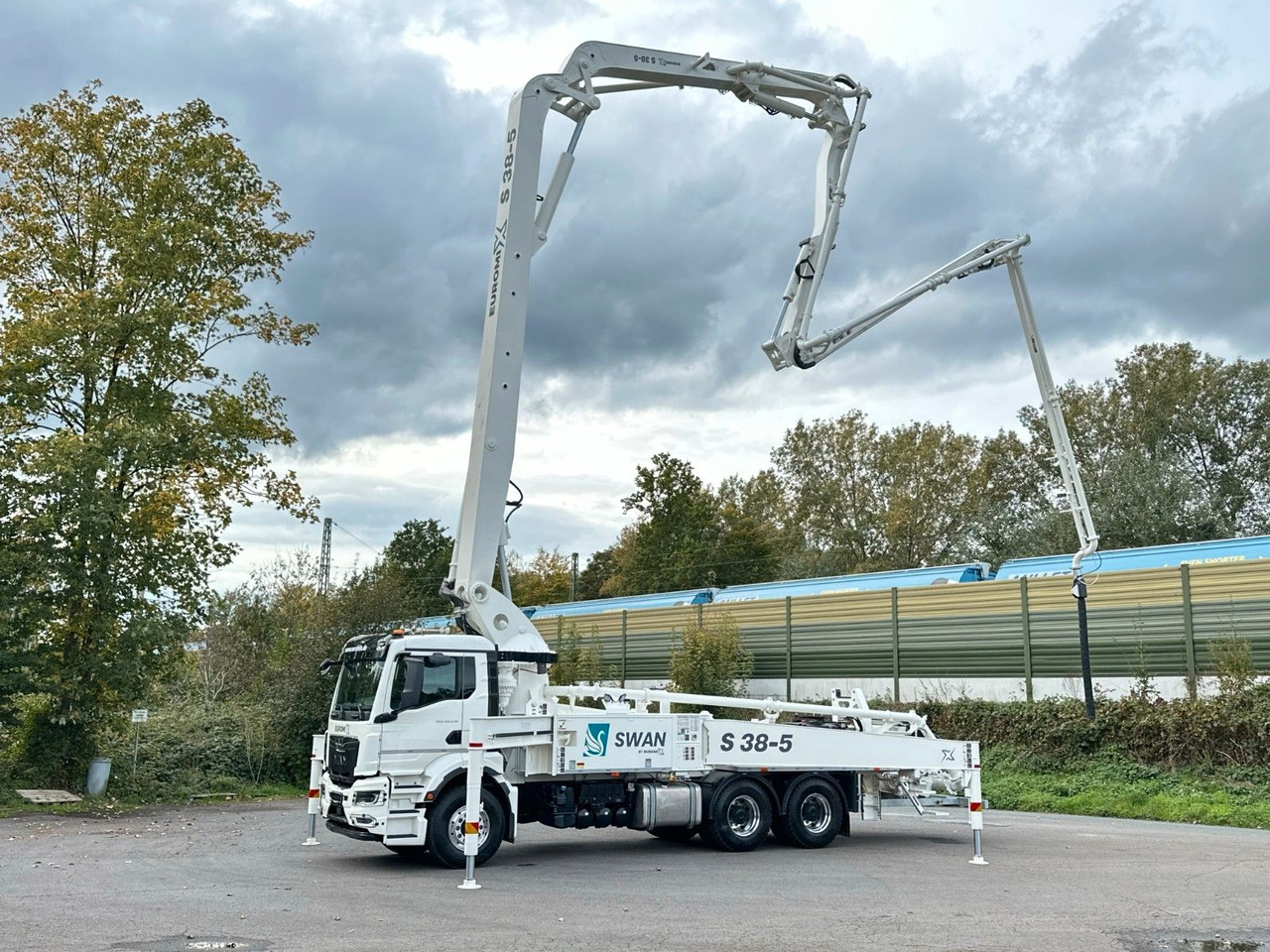 MAN TGS 26.510 6x4 SWAN TSP 38-5 160RZ ( 38m ) - Auto pumpa za beton: slika 3 MAN TGS 26.510 6x4 SWAN TSP 38-5 160RZ ( 38m ) - Auto pumpa za beton: slika 3