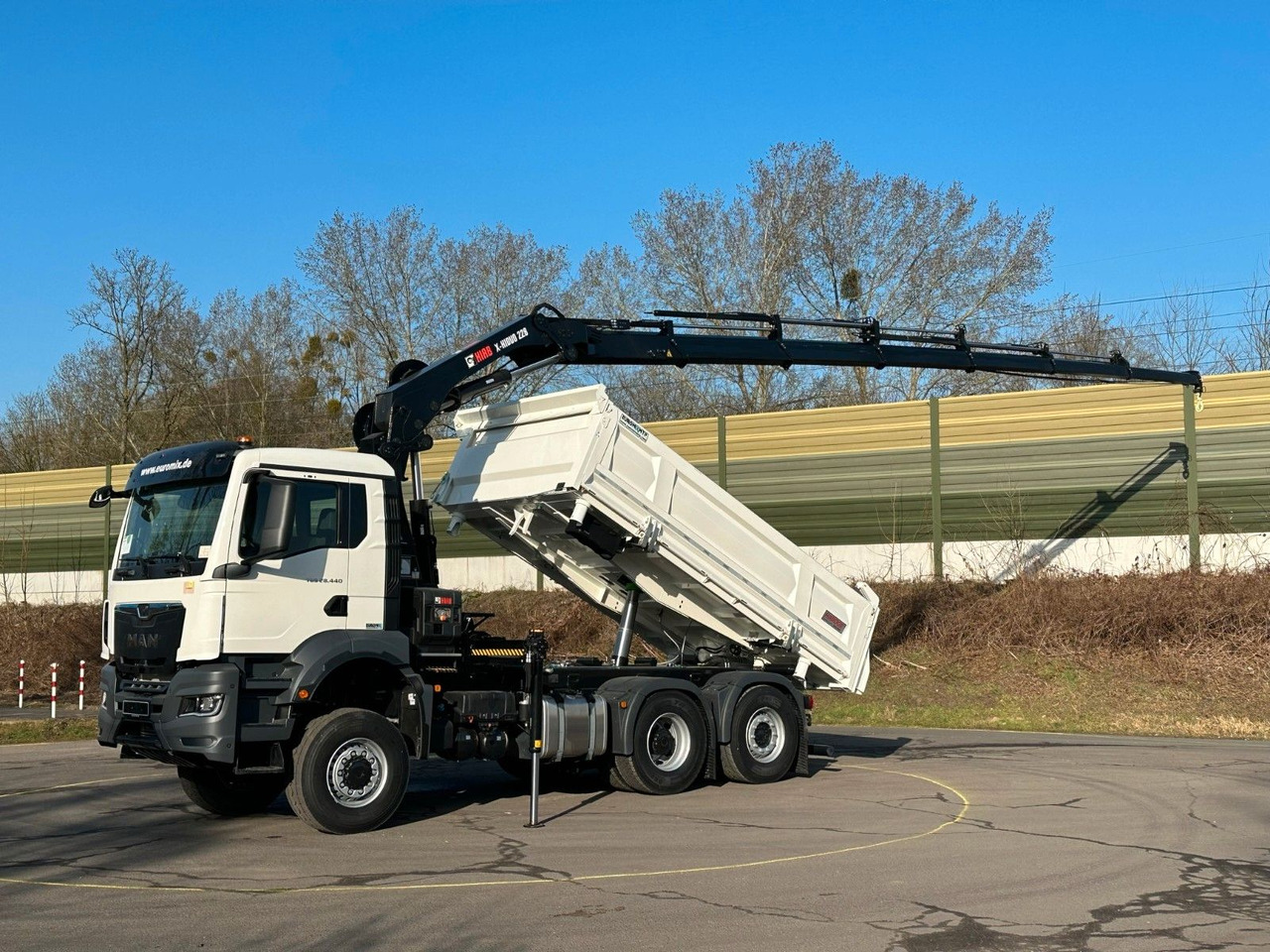 MAN TGS 28.440 6x4-4/3-Seiten- Kipper / Hiab 228-6 - Istovarivač, Kamion sa dizalicom: slika 3 MAN TGS 28.440 6x4-4/3-Seiten- Kipper / Hiab 228-6 - Istovarivač, Kamion sa dizalicom: slika 3
