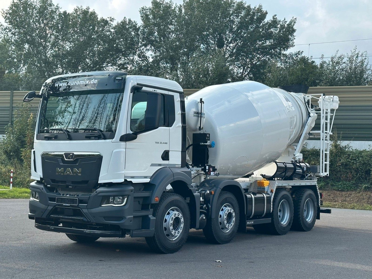 MAN TGS 32.440 8x4 / Euromix MTP EM 9 L - Mikser za beton: slika 3 MAN TGS 32.440 8x4 / Euromix MTP EM 9 L - Mikser za beton: slika 3