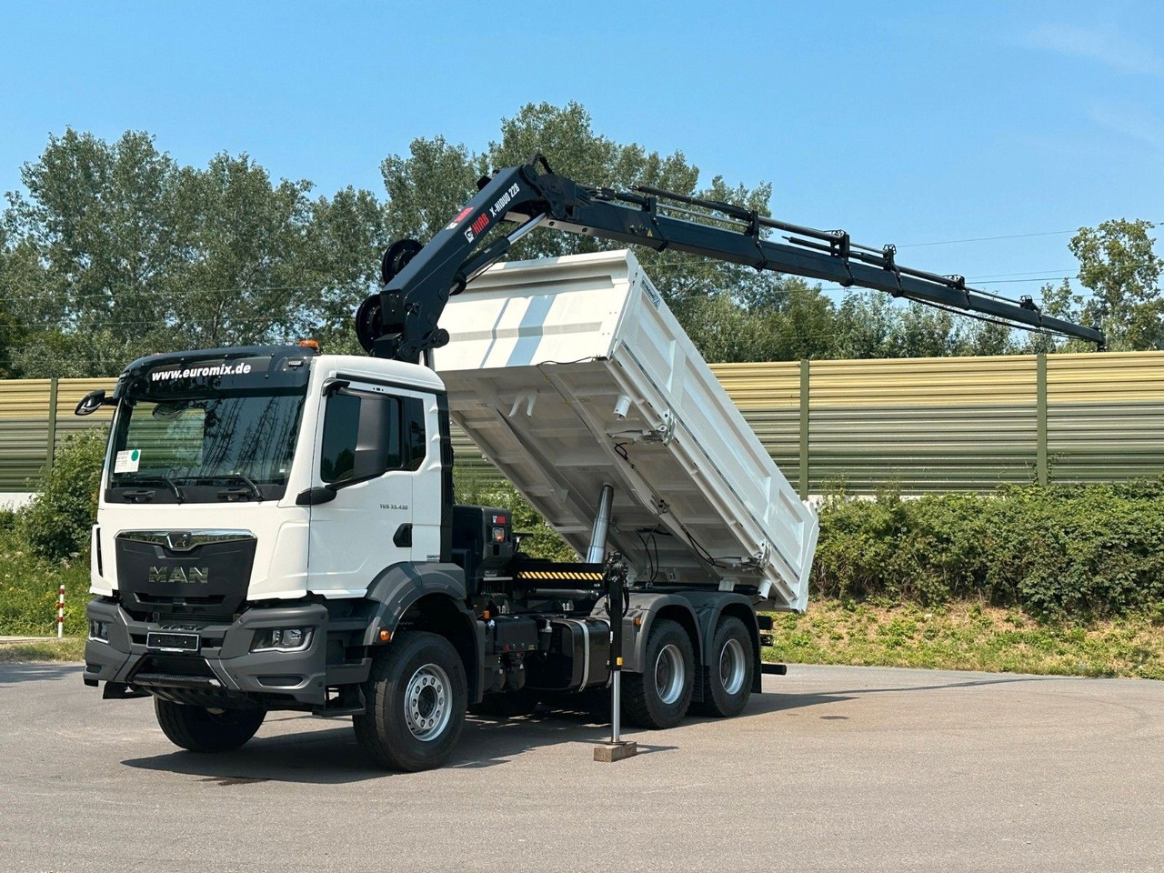 MAN TGS 33.440 6x4 /3-Seiten- Kipper / HIAB 228-6 - Istovarivač, Kamion sa dizalicom: slika 5 MAN TGS 33.440 6x4 /3-Seiten- Kipper / HIAB 228-6 - Istovarivač, Kamion sa dizalicom: slika 5
