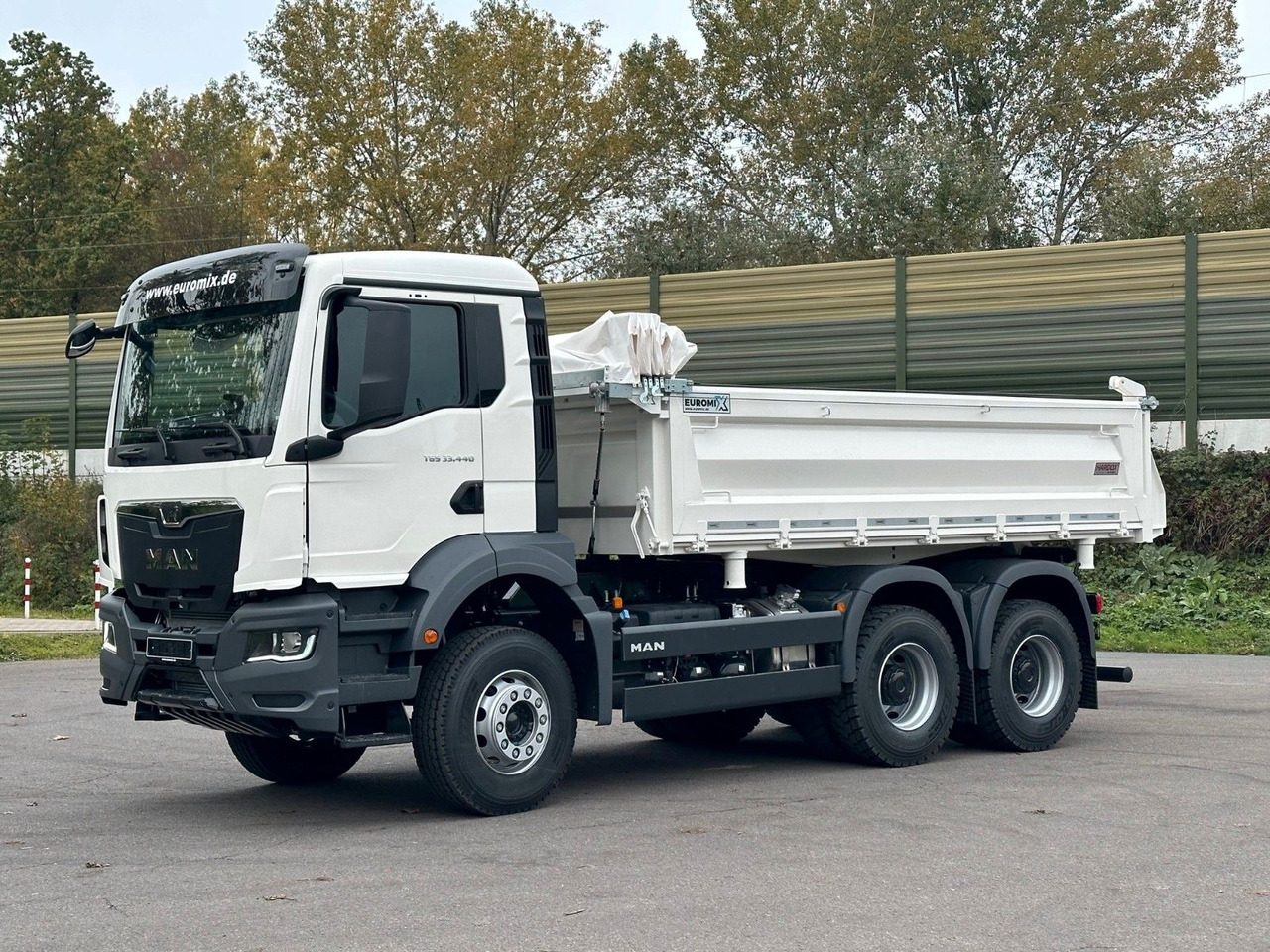 MAN TGS 33.440 6x4 /Euro6 3-Seiten-Kipper EuromixMTP - Istovarivač: slika 1 MAN TGS 33.440 6x4 /Euro6 3-Seiten-Kipper EuromixMTP - Istovarivač: slika 1