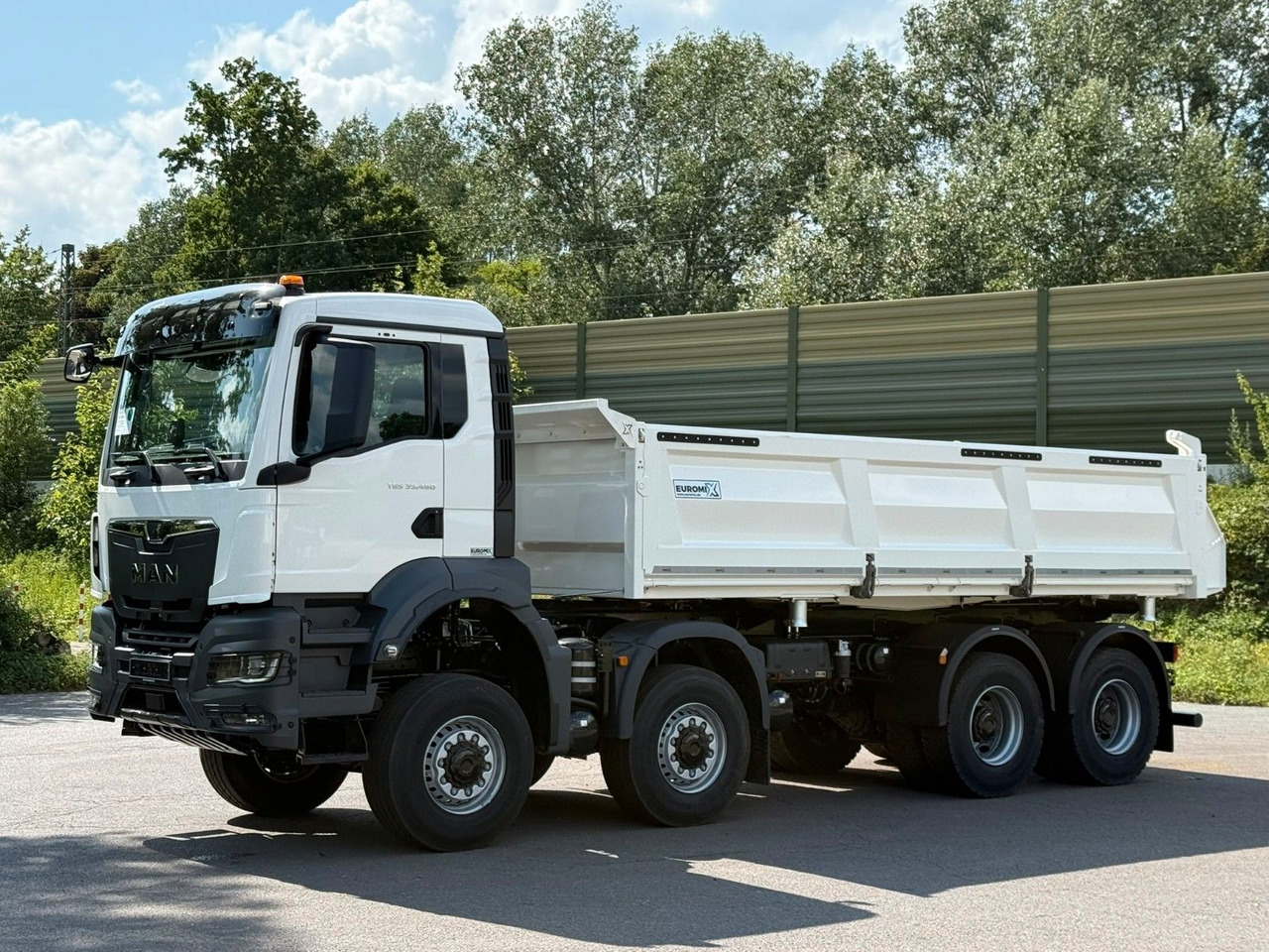 MAN TGS 35.480 8x6 EuromixMTP 3-Seiten-Kipper - Istovarivač: slika 1 MAN TGS 35.480 8x6 EuromixMTP 3-Seiten-Kipper - Istovarivač: slika 1