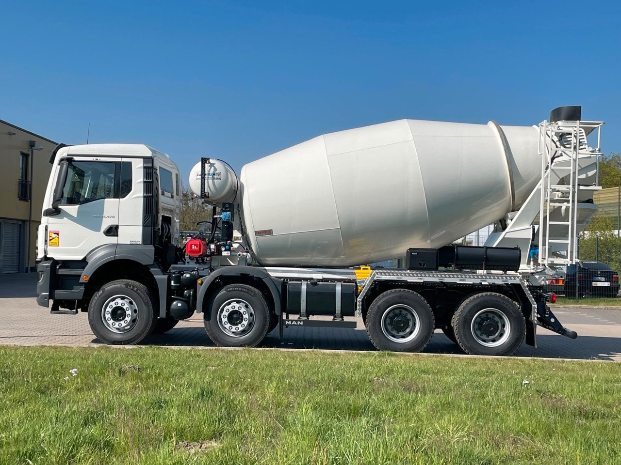 MAN TGS 35.520 8x4 /Euro6e EuromixMTP EM 10 L - Mikser za beton: slika 3 MAN TGS 35.520 8x4 /Euro6e EuromixMTP EM 10 L - Mikser za beton: slika 3