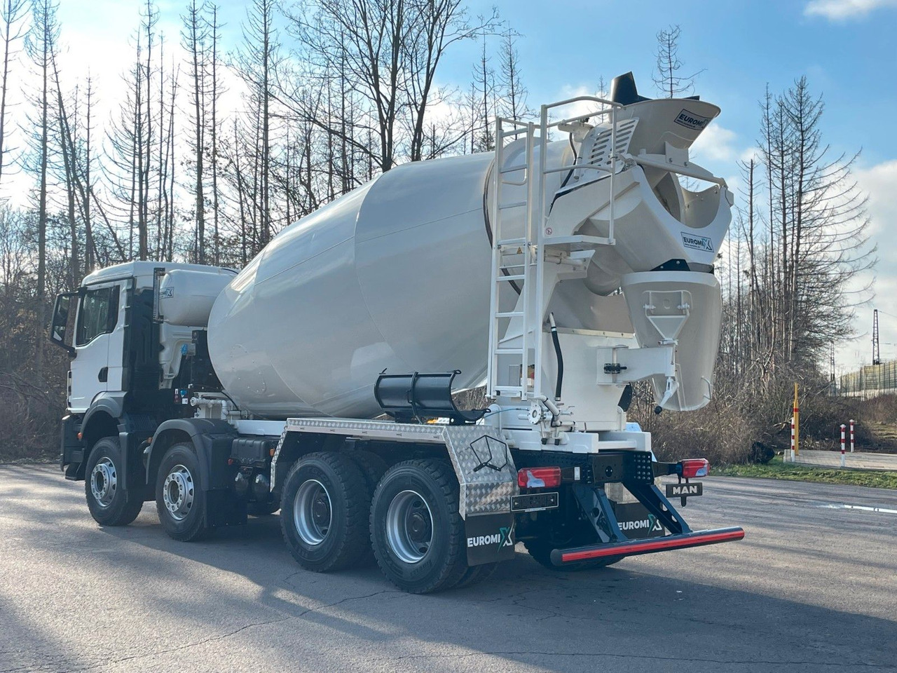 MAN TGS 41.400 8x4 / EuromixMTP EM 10m³ R / EURO 2 - Mikser za beton: slika 5 MAN TGS 41.400 8x4 / EuromixMTP EM 10m³ R / EURO 2 - Mikser za beton: slika 5