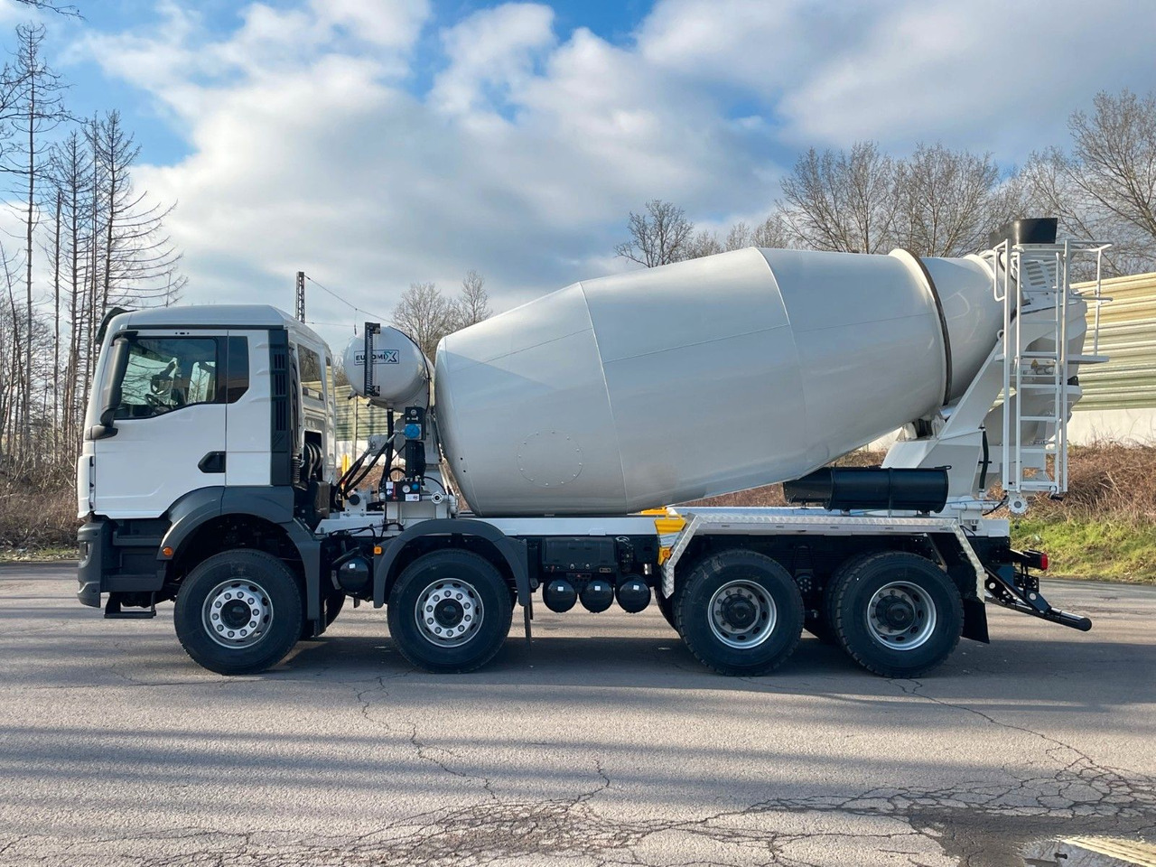MAN TGS 41.400 8x4 / EuromixMTP EM 12m³ R / EURO 2 - Mikser za beton: slika 4 MAN TGS 41.400 8x4 / EuromixMTP EM 12m³ R / EURO 2 - Mikser za beton: slika 4