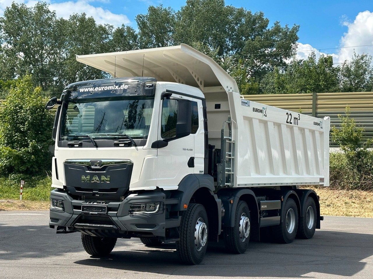 MAN TGS 41.440 8x4 EuromixMTP 22m³ Eckige Mulde - Istovarivač: slika 2 MAN TGS 41.440 8x4 EuromixMTP 22m³ Eckige Mulde - Istovarivač: slika 2