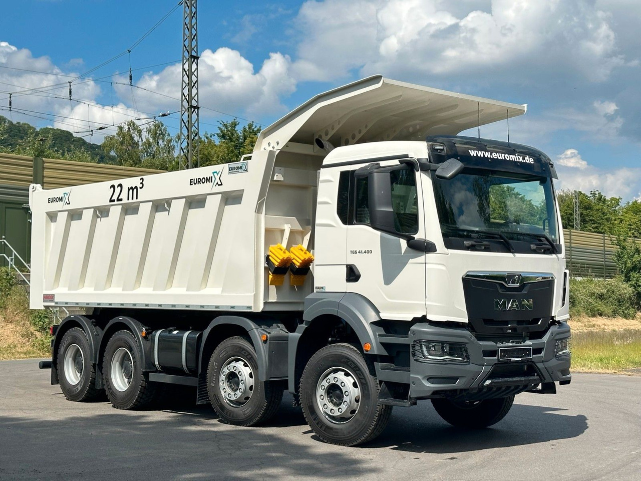 MAN TGS 41.440 8x4 EuromixMTP 22m³ Eckige Mulde - Istovarivač: slika 1 MAN TGS 41.440 8x4 EuromixMTP 22m³ Eckige Mulde - Istovarivač: slika 1