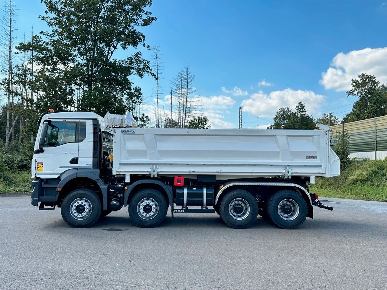 MAN TGS 41.440 8x4 EuromixMTP 3-Seiten-Kipper - Istovarivač: slika 2 MAN TGS 41.440 8x4 EuromixMTP 3-Seiten-Kipper - Istovarivač: slika 2