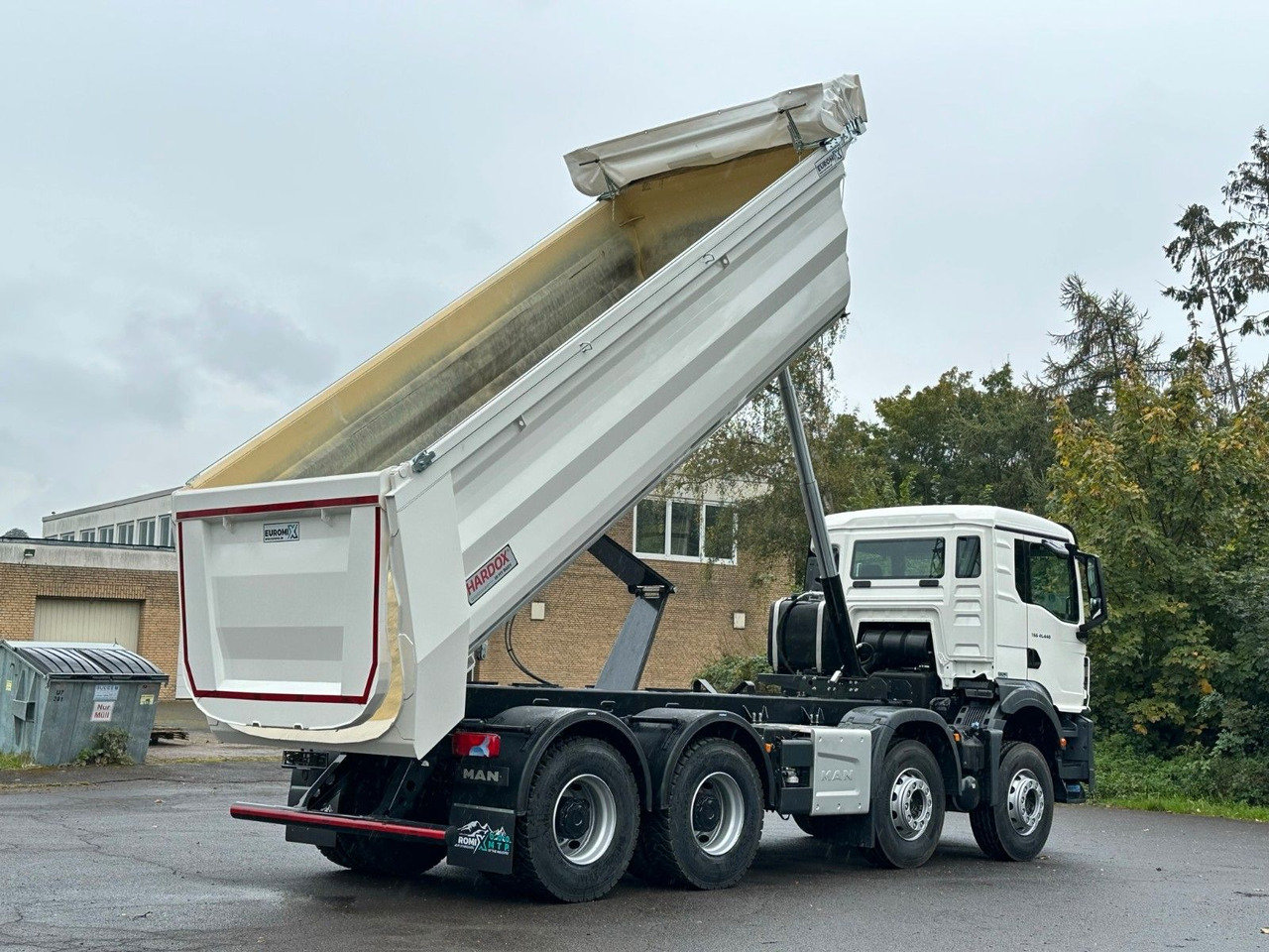 MAN TGS 41.440 BB 8X4 Euromix Mulden Kipper HARDOX MAN TGS 41.440 BB 8X4 Euromix Mulden Kipper HARDOX - Istovarivač: slika 4 MAN TGS 41.440 BB 8X4 Euromix Mulden Kipper HARDOX MAN TGS 41.440 BB 8X4 Euromix Mulden Kipper HARDOX - Istovarivač: slika 4