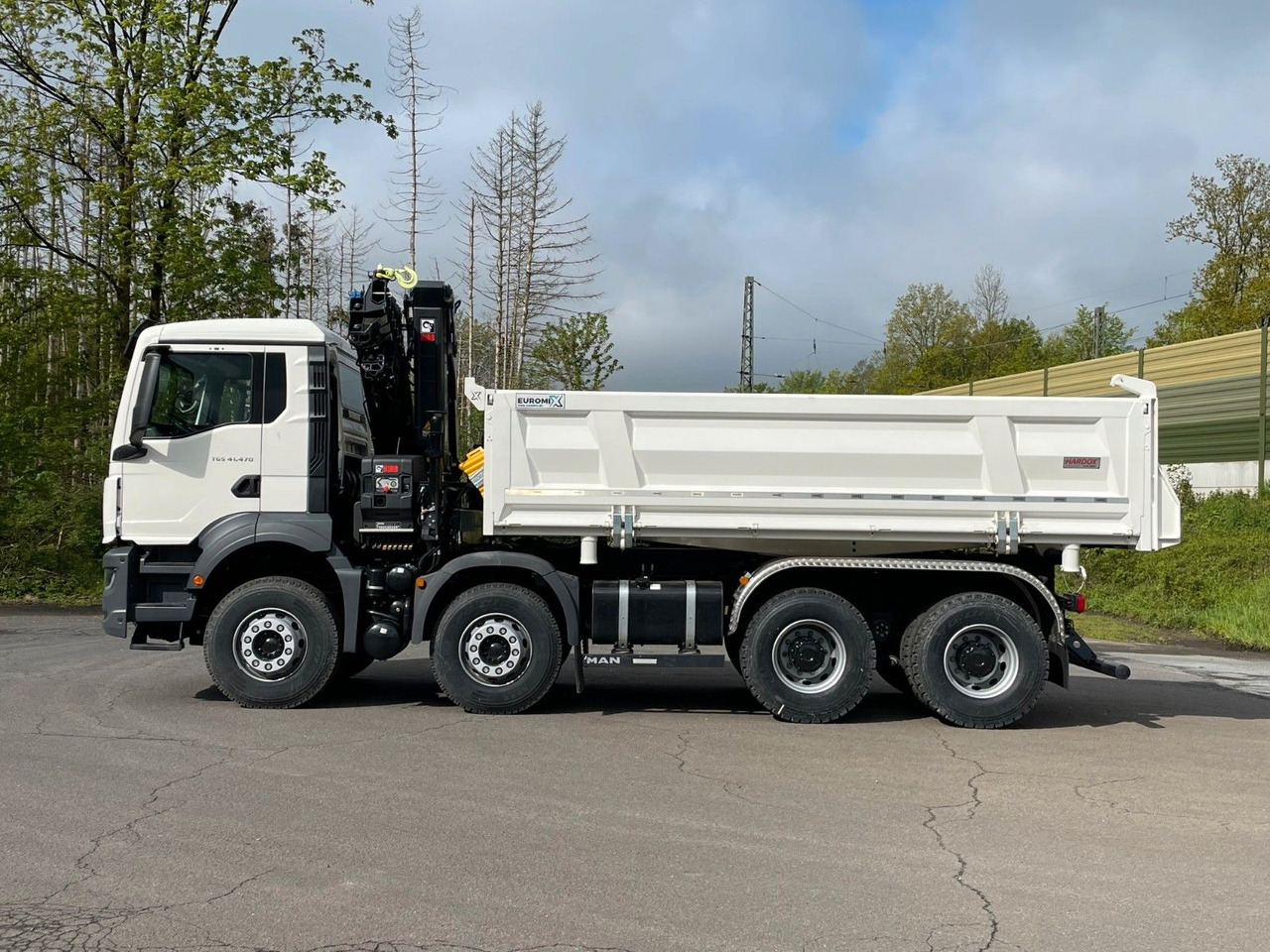 MAN TGS 41.480 8x4/Euro6e Euromix Kipper Hiab 228-6 MAN TGS 41.480 8x4/Euro6e Euromix Kipper Hiab 228-6 - Istovarivač, Kamion sa dizalicom: slika 3 MAN TGS 41.480 8x4/Euro6e Euromix Kipper Hiab 228-6 MAN TGS 41.480 8x4/Euro6e Euromix Kipper Hiab 228-6 - Istovarivač, Kamion sa dizalicom: slika 3