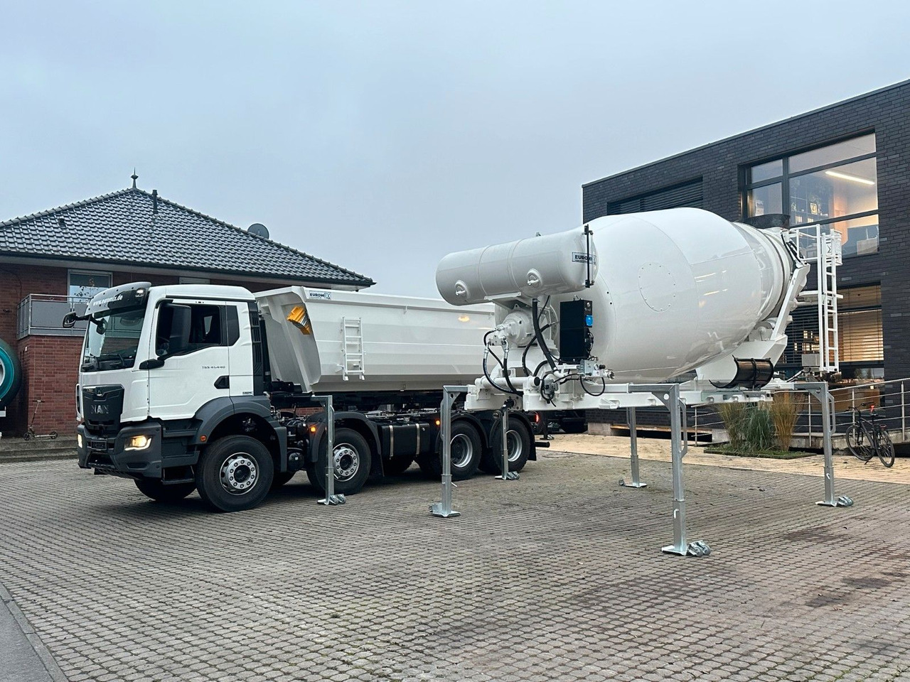 MAN TGS 41.480 8x4 WECHSELSYSTEM KIPPER+MISCHER - Mikser za beton: slika 4 MAN TGS 41.480 8x4 WECHSELSYSTEM KIPPER+MISCHER - Mikser za beton: slika 4