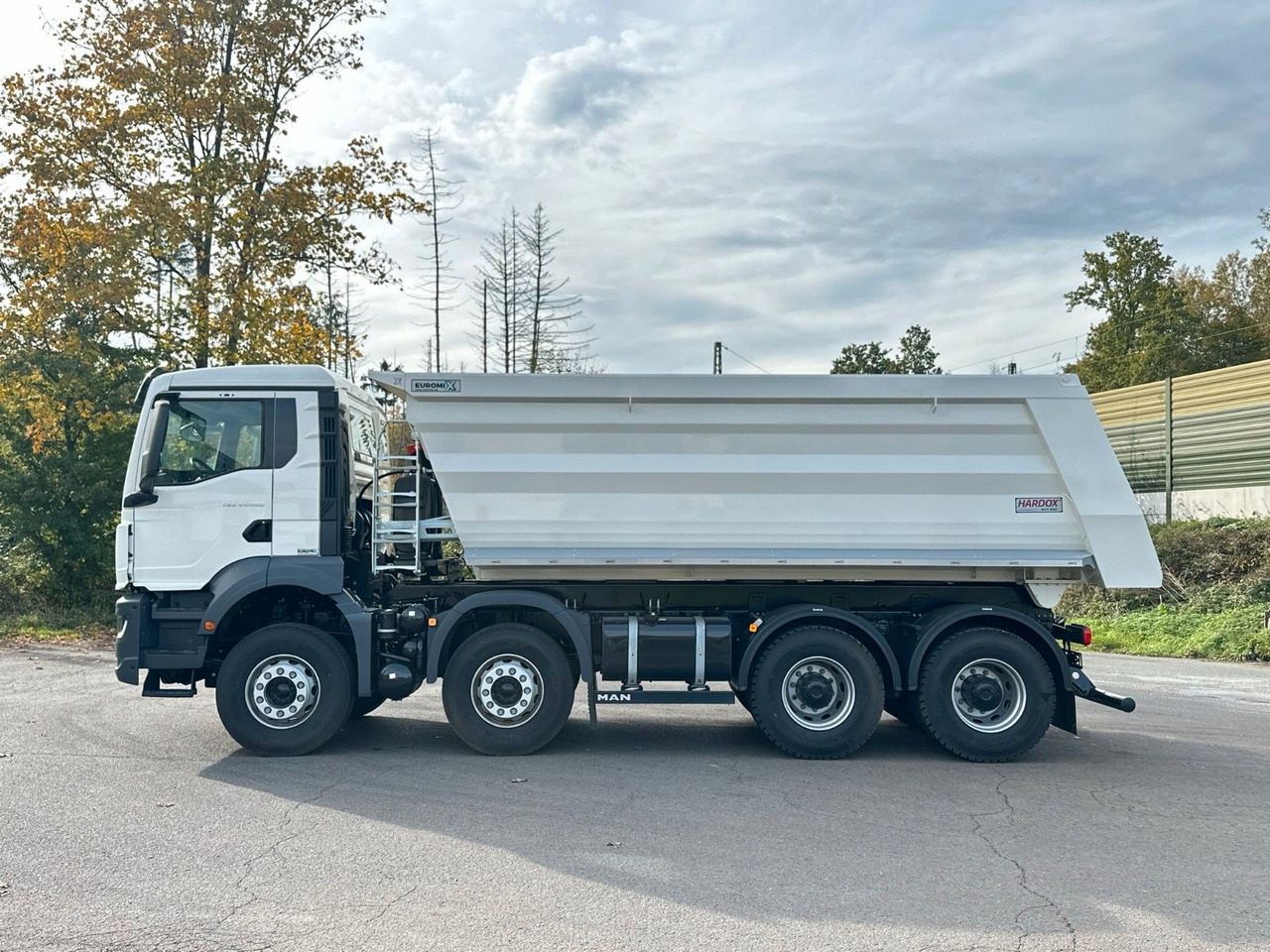 MAN TGS 41.480 BB 8X4 Euromix Mulden Kipper HARDOX MAN TGS 41.480 BB 8X4 Euromix Mulden Kipper HARDOX - Istovarivač: slika 5 MAN TGS 41.480 BB 8X4 Euromix Mulden Kipper HARDOX MAN TGS 41.480 BB 8X4 Euromix Mulden Kipper HARDOX - Istovarivač: slika 5