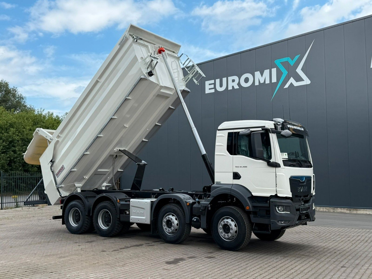 MAN TGS 41.480 BB 8X4 Euromix Mulden Kipper HARDOX - Istovarivač: slika 1 MAN TGS 41.480 BB 8X4 Euromix Mulden Kipper HARDOX - Istovarivač: slika 1