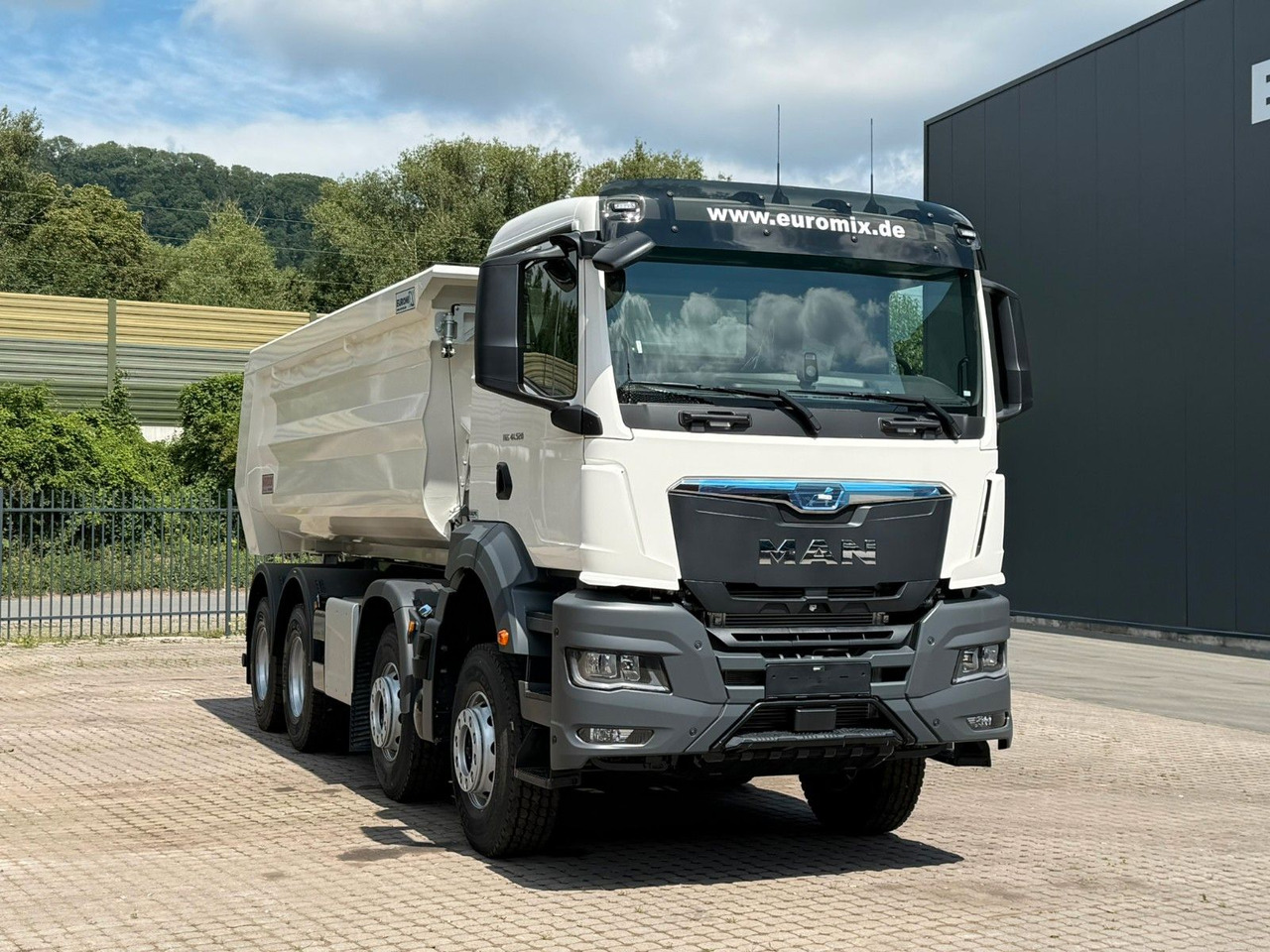 MAN TGS 41.520 BB 8X4 Euromix MuldenKipper Retarder - Istovarivač: slika 2 MAN TGS 41.520 BB 8X4 Euromix MuldenKipper Retarder - Istovarivač: slika 2