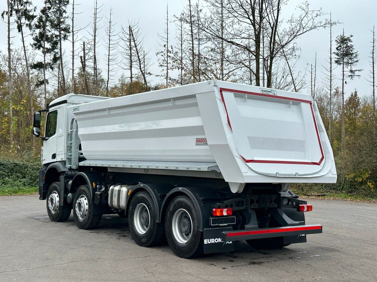 Mercedes-Benz AROCS 5 4145 8X4 E6e EuromixMTP 18m³ Kipper - Istovarivač: slika 4 Mercedes-Benz AROCS 5 4145 8X4 E6e EuromixMTP 18m³ Kipper - Istovarivač: slika 4