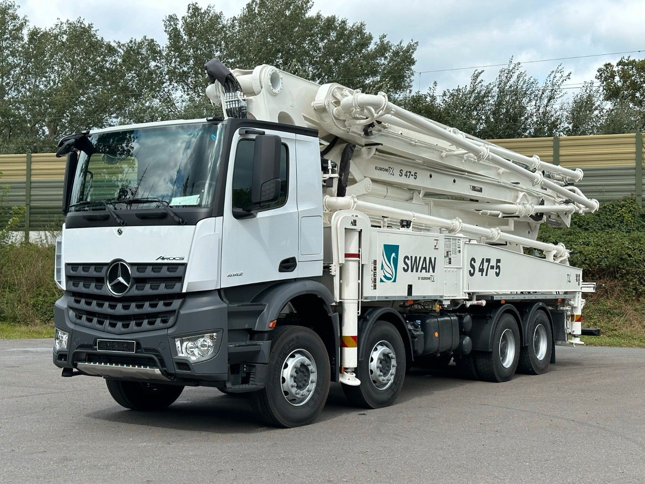 Mercedes-Benz Arocs 5 4142 8x4 SWAN TSP 47-5 160RZ ( 47m ) - Auto pumpa za beton: slika 3 Mercedes-Benz Arocs 5 4142 8x4 SWAN TSP 47-5 160RZ ( 47m ) - Auto pumpa za beton: slika 3