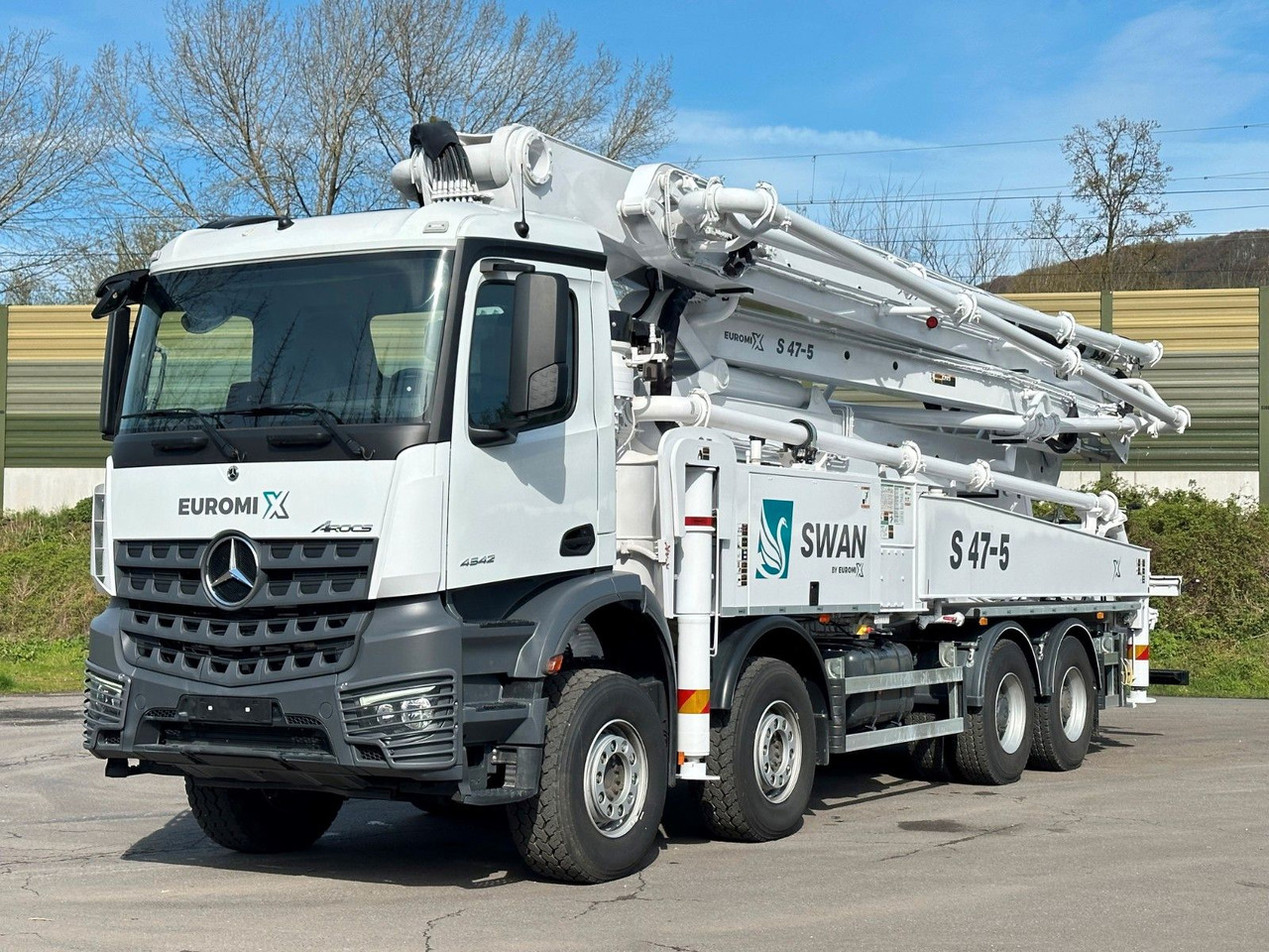 Mercedes-Benz Arocs 5 4542 8x4 SWAN TSP 47-5 160RZ ( 47m ) - Mikser za beton: slika 1 Mercedes-Benz Arocs 5 4542 8x4 SWAN TSP 47-5 160RZ ( 47m ) - Mikser za beton: slika 1