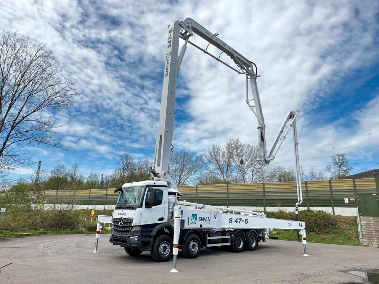 Mercedes-Benz Arocs 5 4542 8x4 SWAN TSP 47-5 160RZ ( 47m ) - Auto pumpa za beton: slika 1 Mercedes-Benz Arocs 5 4542 8x4 SWAN TSP 47-5 160RZ ( 47m ) - Auto pumpa za beton: slika 1