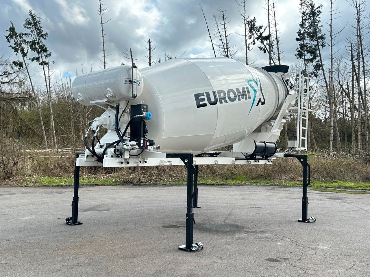 Mercedes-Benz EuromixMTP Fahrmischer Aufbauten Mercedes-Benz EuromixMTP Fahrmischer Aufbauten - Mikser za beton: slika 5 Mercedes-Benz EuromixMTP Fahrmischer Aufbauten Mercedes-Benz EuromixMTP Fahrmischer Aufbauten - Mikser za beton: slika 5