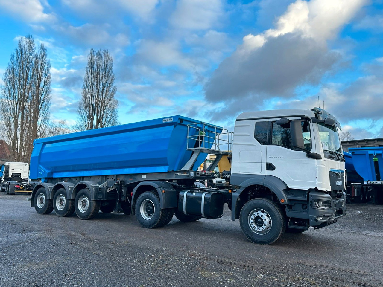MAN TGS 22.440 4x2 Euro 2 EuromixMTP Kipper 27m³ MAN TGS 22.440 4x2 Euro 2 EuromixMTP Kipper 27m³ - Tegljač: slika 2 MAN TGS 22.440 4x2 Euro 2 EuromixMTP Kipper 27m³ MAN TGS 22.440 4x2 Euro 2 EuromixMTP Kipper 27m³ - Tegljač: slika 2