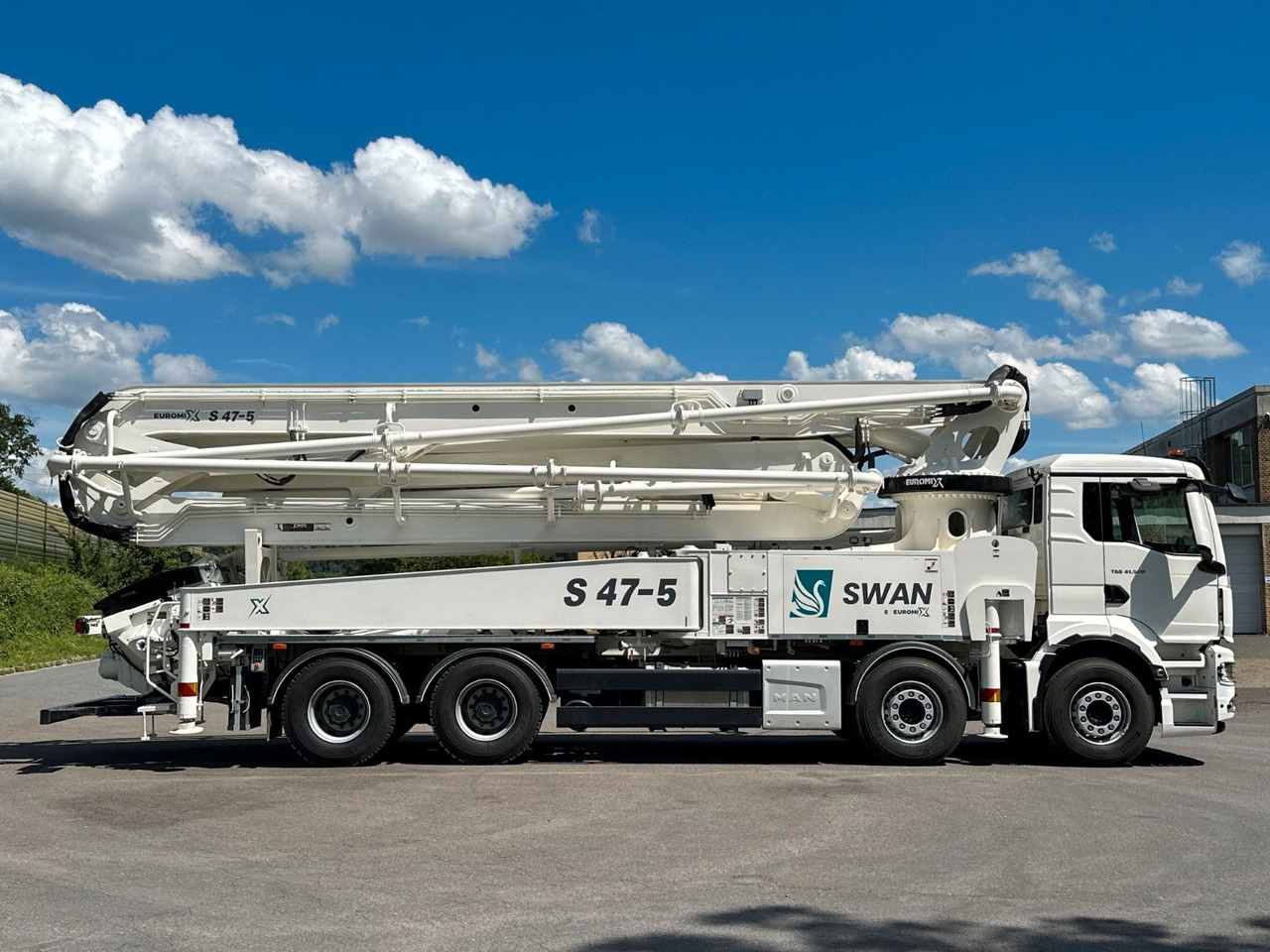 Volvo FMX 500 8x4 SWAN 47m Betonpumpe EuromixMTP - Auto pumpa za beton: slika 1 Volvo FMX 500 8x4 SWAN 47m Betonpumpe EuromixMTP - Auto pumpa za beton: slika 1
