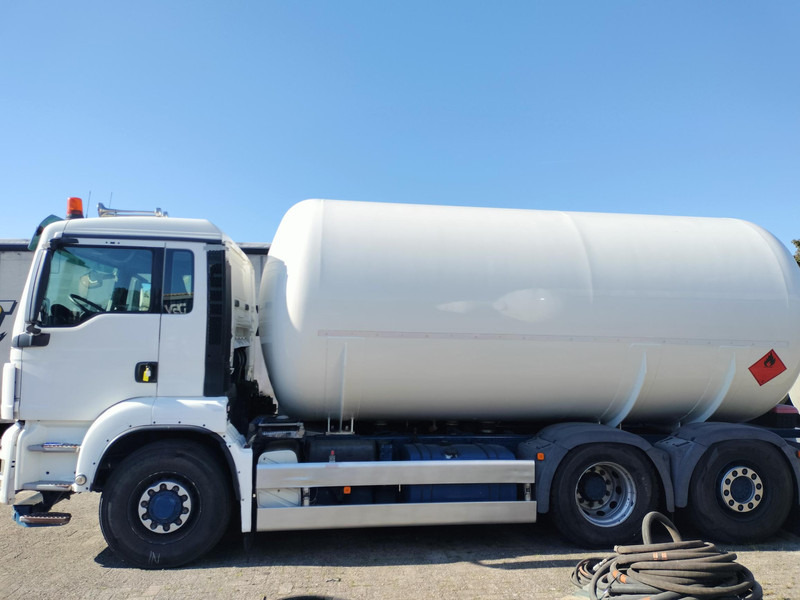 MAN TGS 2011. 6x4 -24000 L Gas tank truck -Gas, Gaz, LPG, GPL, Propane, Butane tank, Gastank ID 2.165 Rootselaar, flowmeter, Sihi pump - Kamion cisterna: slika 1 MAN TGS 2011. 6x4 -24000 L Gas tank truck -Gas, Gaz, LPG, GPL, Propane, Butane tank, Gastank ID 2.165 Rootselaar, flowmeter, Sihi pump - Kamion cisterna: slika 1