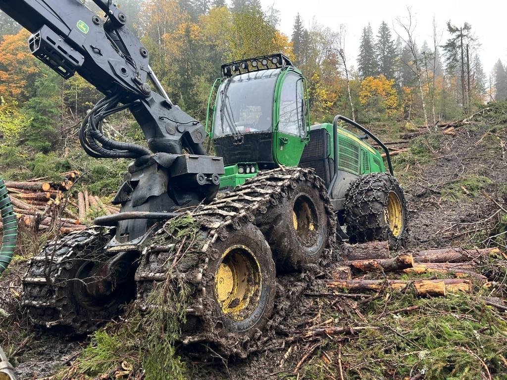 John Deere 1270 E - Kombajn za šumarstvo: slika 3 John Deere 1270 E - Kombajn za šumarstvo: slika 3