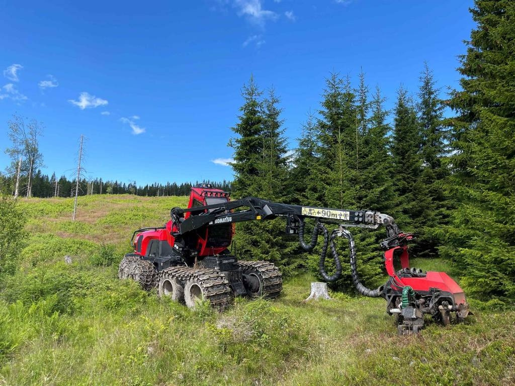 Komatsu 931 XC - Kombajn za šumarstvo: slika 1 Komatsu 931 XC - Kombajn za šumarstvo: slika 1