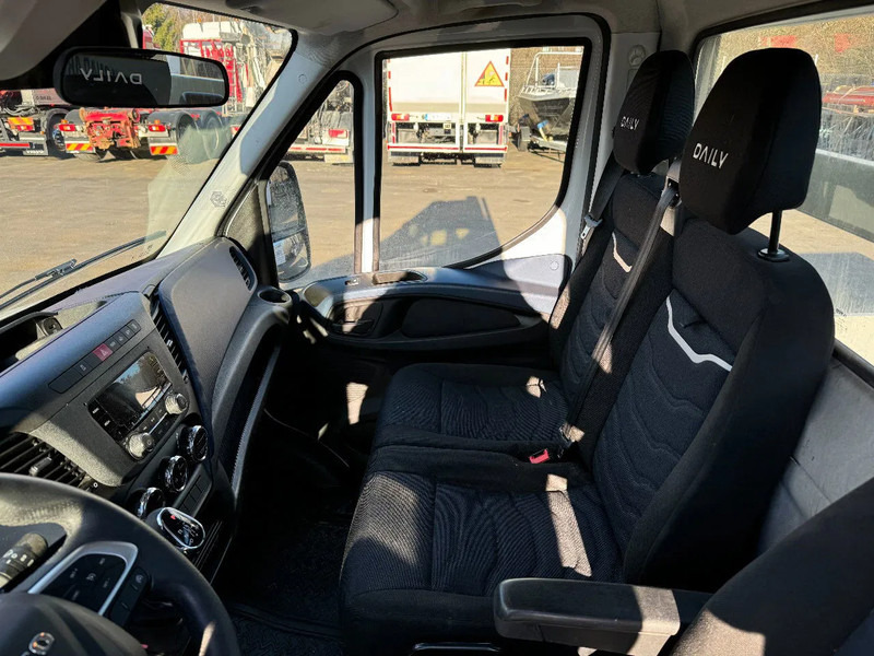 Kamion sa tovarnim sandukom Iveco Daily 35C18, Flatbed + alu-side boards, 3.0TDi, 2022: slika 18