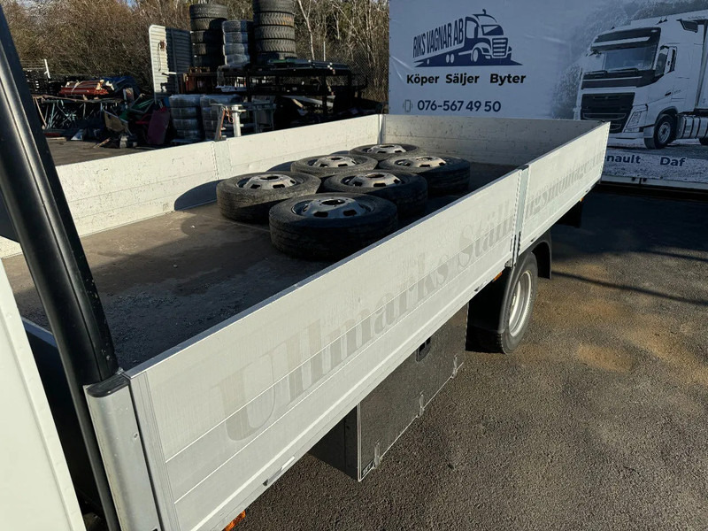 Iveco Daily 35C18, Flatbed + alu-side boards, 3.0TDi, 2022 - Kamion sa tovarnim sandukom: slika 4 Iveco Daily 35C18, Flatbed + alu-side boards, 3.0TDi, 2022 - Kamion sa tovarnim sandukom: slika 4