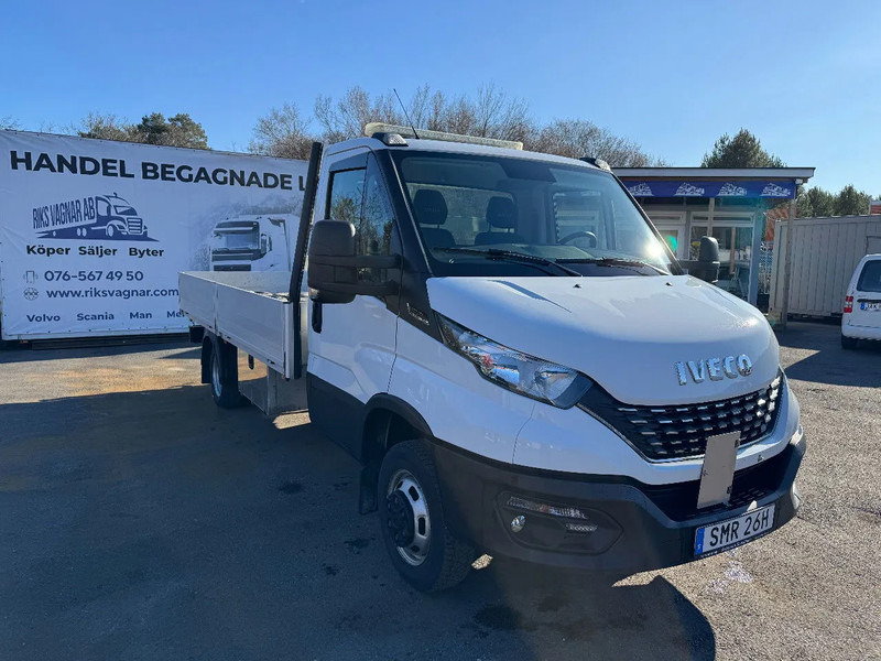 Iveco Daily 35C18, Flatbed + alu-side boards, 3.0TDi, 2022 - Kamion sa tovarnim sandukom: slika 1 Iveco Daily 35C18, Flatbed + alu-side boards, 3.0TDi, 2022 - Kamion sa tovarnim sandukom: slika 1