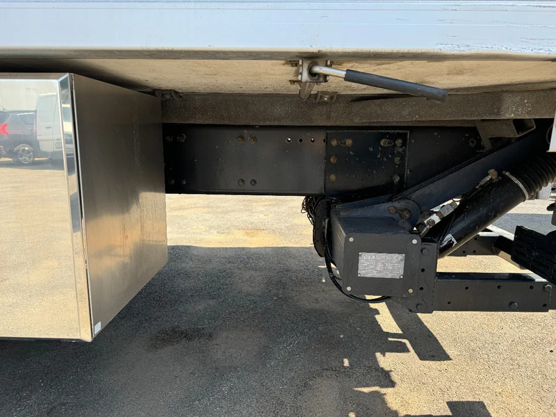 Volvo FM 330 6x2*4, Euro 6, REF-truck, 2019 - Hladnjača: slika 5 Volvo FM 330 6x2*4, Euro 6, REF-truck, 2019 - Hladnjača: slika 5