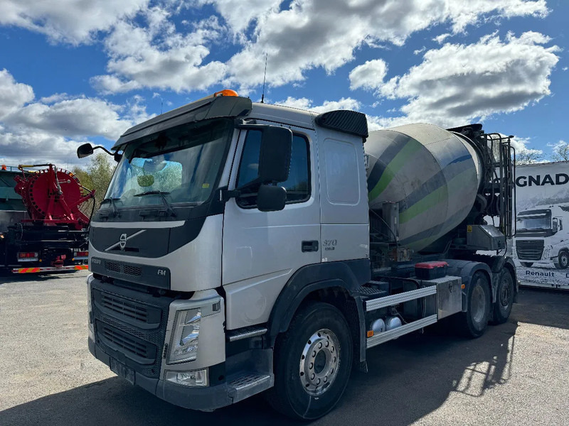 Volvo FM 370 6x2*4, 8m3 Mixer with Hyrdaulic slide, 2016 - Mikser za beton: slika 3 Volvo FM 370 6x2*4, 8m3 Mixer with Hyrdaulic slide, 2016 - Mikser za beton: slika 3