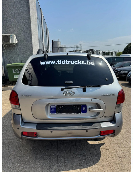 Hyundai Santa Fe **97000KM ONLY** - SUVSUV: slika 5 Hyundai Santa Fe **97000KM ONLY** - SUVSUV: slika 5