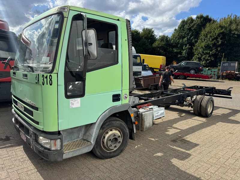 Iveco Eurocargo **75E14-BELGIAN TRUCK-FULL STEEL SUSPENSION** - Kamion sa golom šasijom i zatvorenom kabinom: slika 1 Iveco Eurocargo **75E14-BELGIAN TRUCK-FULL STEEL SUSPENSION** - Kamion sa golom šasijom i zatvorenom kabinom: slika 1