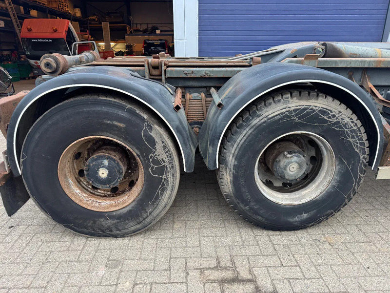MAN 33.403 **BELGIAN TRUCK-FULL STEEL-MANUAL PUMP** - Kamion sa hidrauličnom kukom: slika 5 MAN 33.403 **BELGIAN TRUCK-FULL STEEL-MANUAL PUMP** - Kamion sa hidrauličnom kukom: slika 5