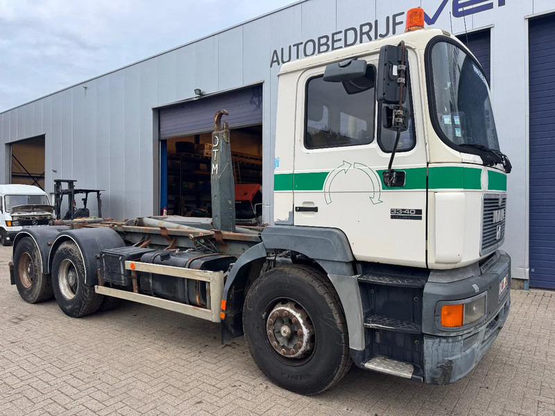 MAN 33.403 **BELGIAN TRUCK-FULL STEEL-MANUAL PUMP** - Kamion sa hidrauličnom kukom: slika 3 MAN 33.403 **BELGIAN TRUCK-FULL STEEL-MANUAL PUMP** - Kamion sa hidrauličnom kukom: slika 3