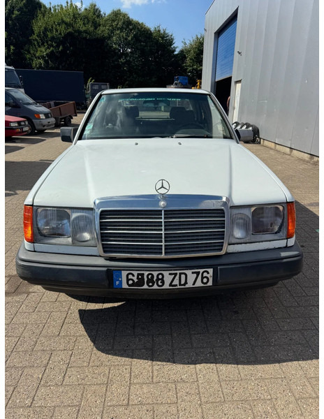 Mercedes-Benz 200-serie **W124-250D** - Limuzina: slika 2 Mercedes-Benz 200-serie **W124-250D** - Limuzina: slika 2