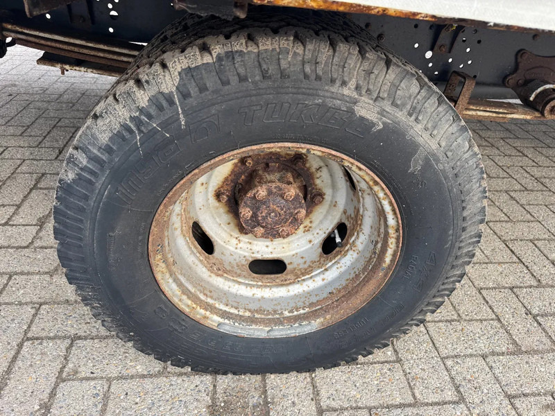 Mercedes-Benz **611D-FRENCH ORIGIN** - Kamion sa ceradom: slika 4 Mercedes-Benz **611D-FRENCH ORIGIN** - Kamion sa ceradom: slika 4