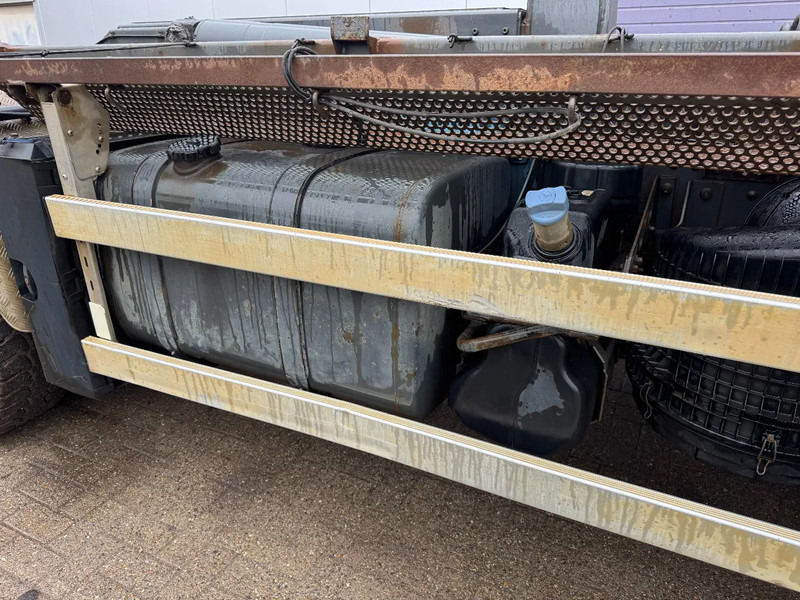 Mercedes-Benz Actros 3344 **BELGIAN TRUCK-3PED-BLUETEC 5-TOPSHAPE** - Kamion sa hidrauličnom kukom: slika 5 Mercedes-Benz Actros 3344 **BELGIAN TRUCK-3PED-BLUETEC 5-TOPSHAPE** - Kamion sa hidrauličnom kukom: slika 5