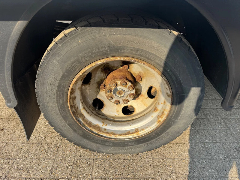 Mercedes-Benz VARIO 815D **BOX 5,98L+LIFT** - Kamion sa zatvorenim sandukom: slika 5 Mercedes-Benz VARIO 815D **BOX 5,98L+LIFT** - Kamion sa zatvorenim sandukom: slika 5