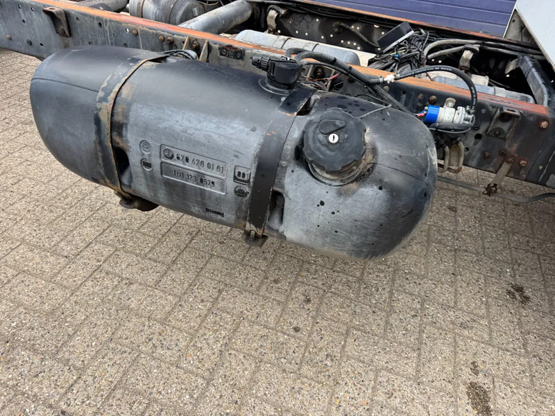 Mercedes-Benz VARIO 815D **CHASSIS-VARIO 815D** - Kamion sa golom šasijom i zatvorenom kabinom: slika 4 Mercedes-Benz VARIO 815D **CHASSIS-VARIO 815D** - Kamion sa golom šasijom i zatvorenom kabinom: slika 4