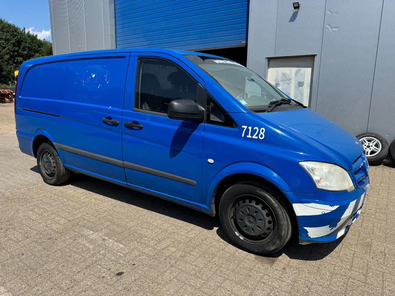 Mercedes-Benz Vito **113CDi-AIRCO** - Mali kombi: slika 3 Mercedes-Benz Vito **113CDi-AIRCO** - Mali kombi: slika 3
